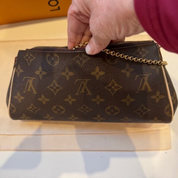 Louis Vuitton Eva Bag - Picture 5 of 9